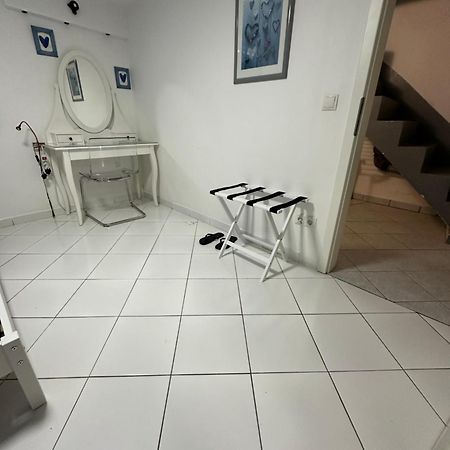 Simple Room In Luxembourg City מראה חיצוני תמונה