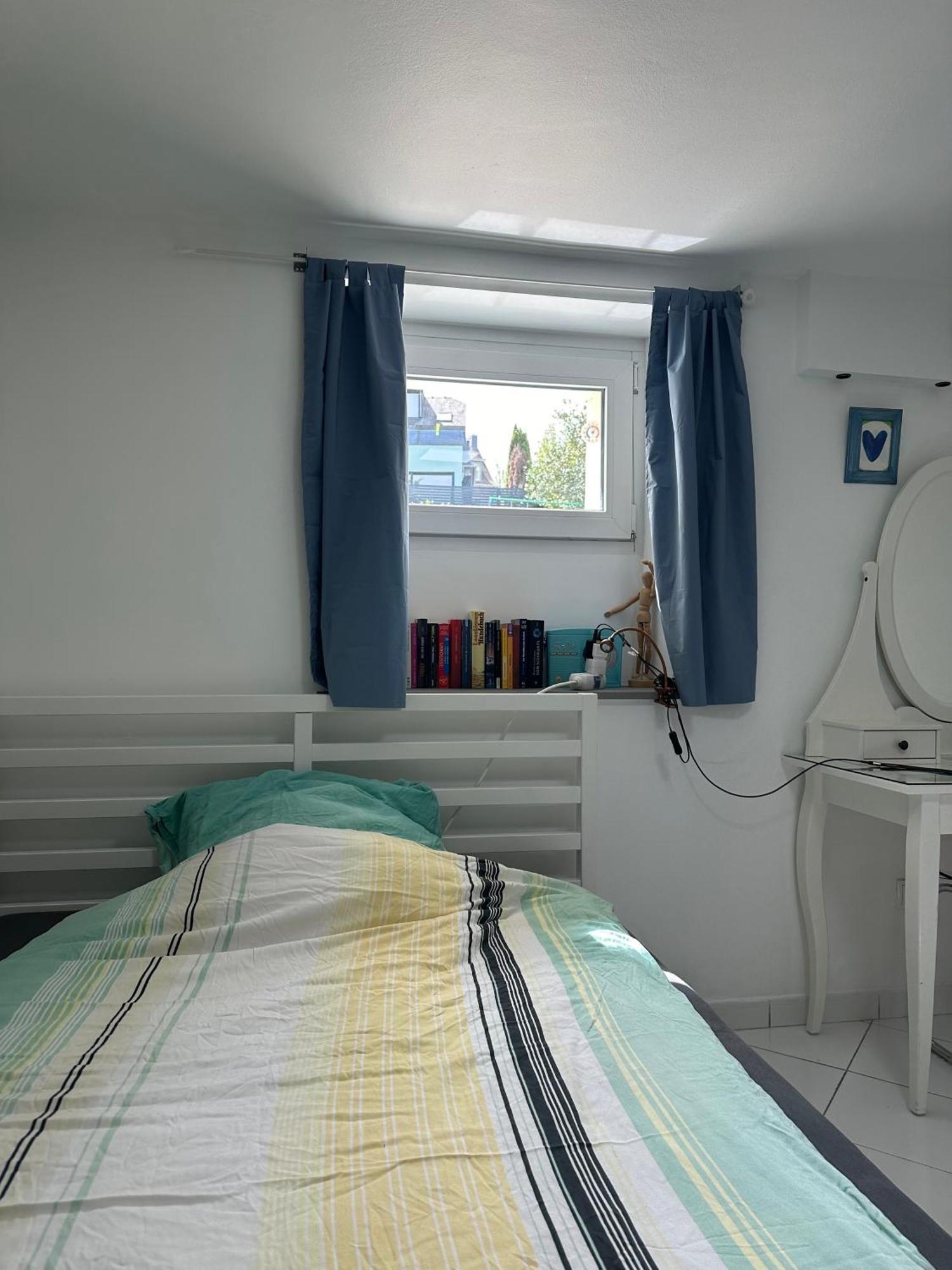 Simple Room In Luxembourg City מראה חיצוני תמונה